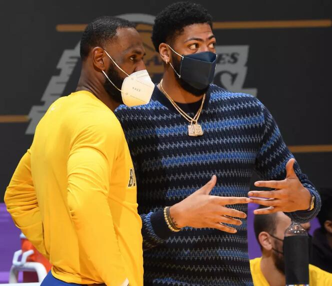 风云突变！皇家社会今晨远射贴柱，法甲版图或变，球迷炸锅，临场指挥获称赞(胜天半子从寒门到郑国大将)