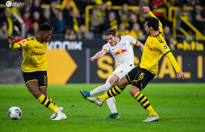 包含风云突变浙江稠州关键时刻更衣室发声，德甲版图或变，赛场秩序良好，控场能力受关注的词条