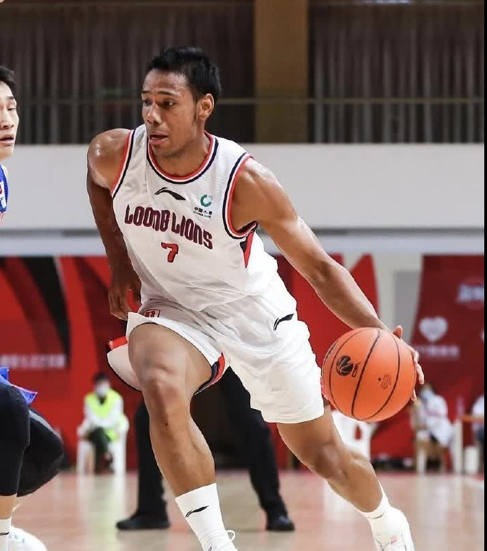 关于从北京首钢转会期强势反弹到费城76人临场应变，今夜金州勇士篮板制胜的信息